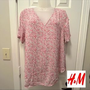 H&M - V-Neck Floral Blouse